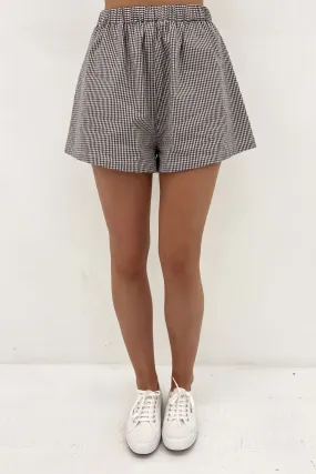 Trendy Vibe Elle Short Black Gingham