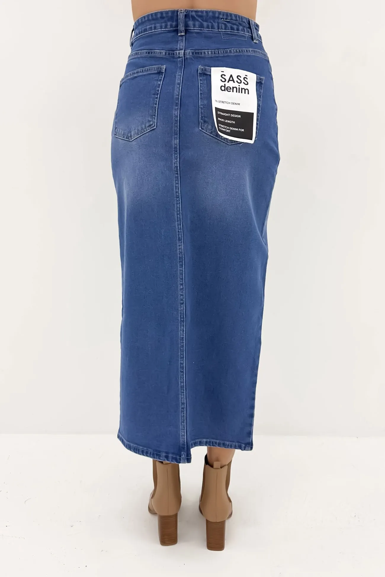 Emerald Denim Maxi Skirt 80 Wash Outfit Details Effortless Feel