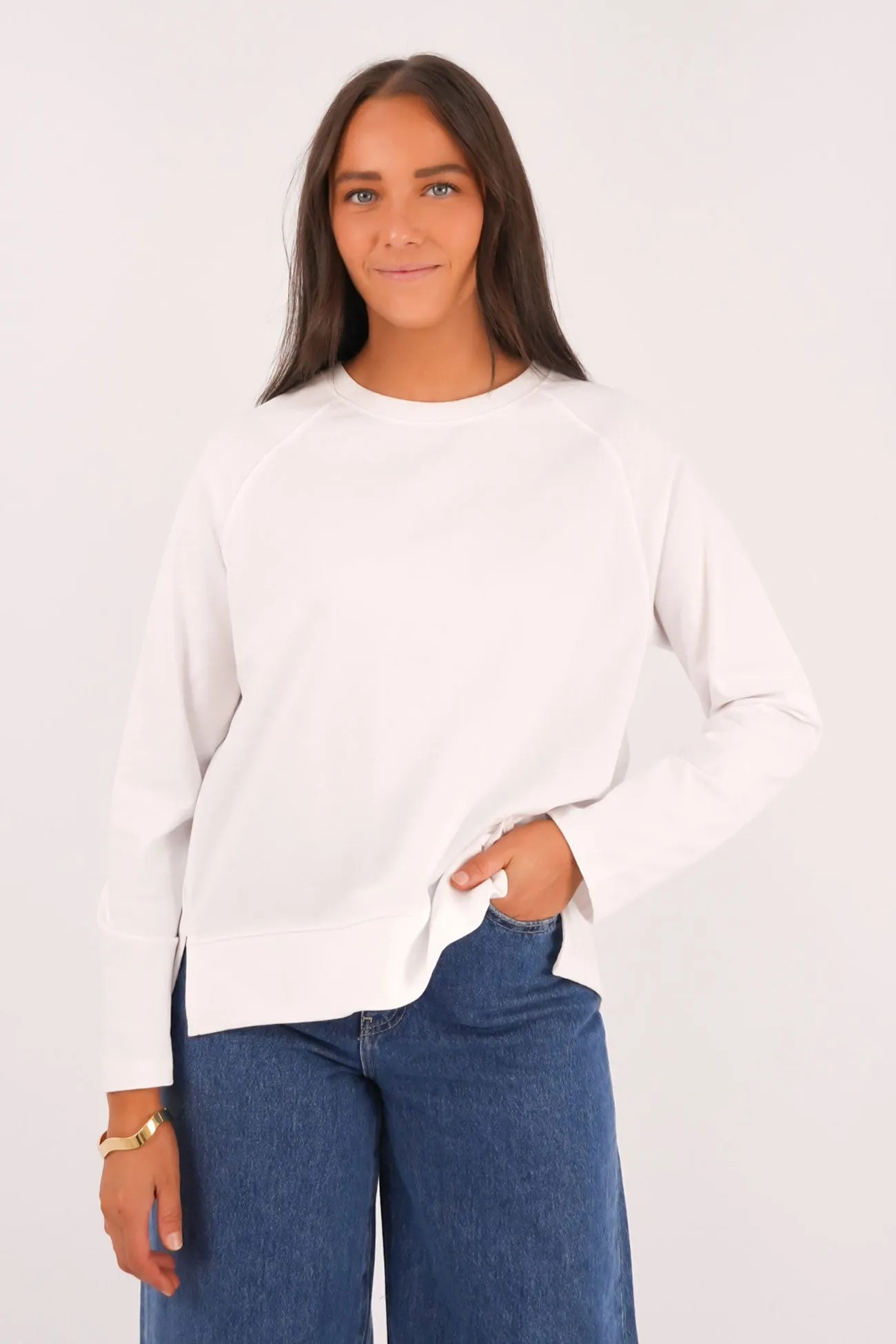Endless Long Sleeve Tee White Plain look Terrace