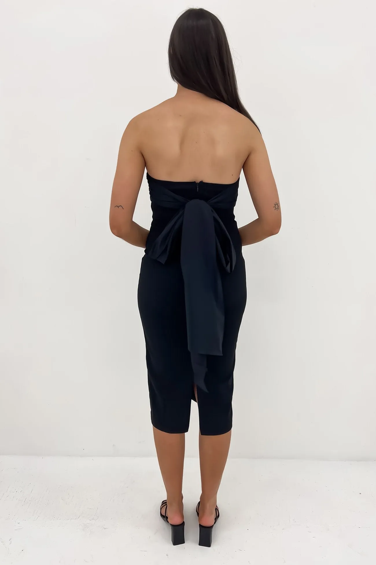 Esmerelda Midi Dress Black Form Focus Multipurpose