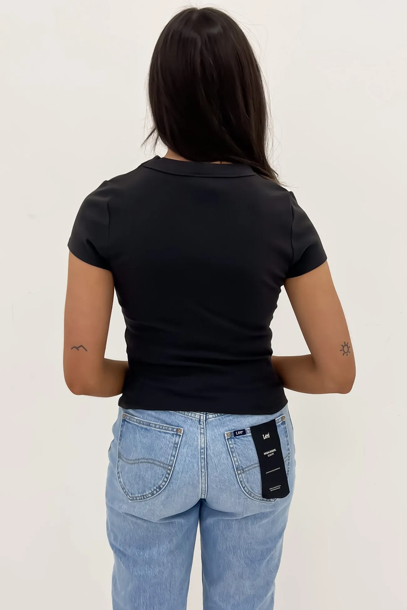 Essential Rib Tee Timeless Black Trendy Fashion