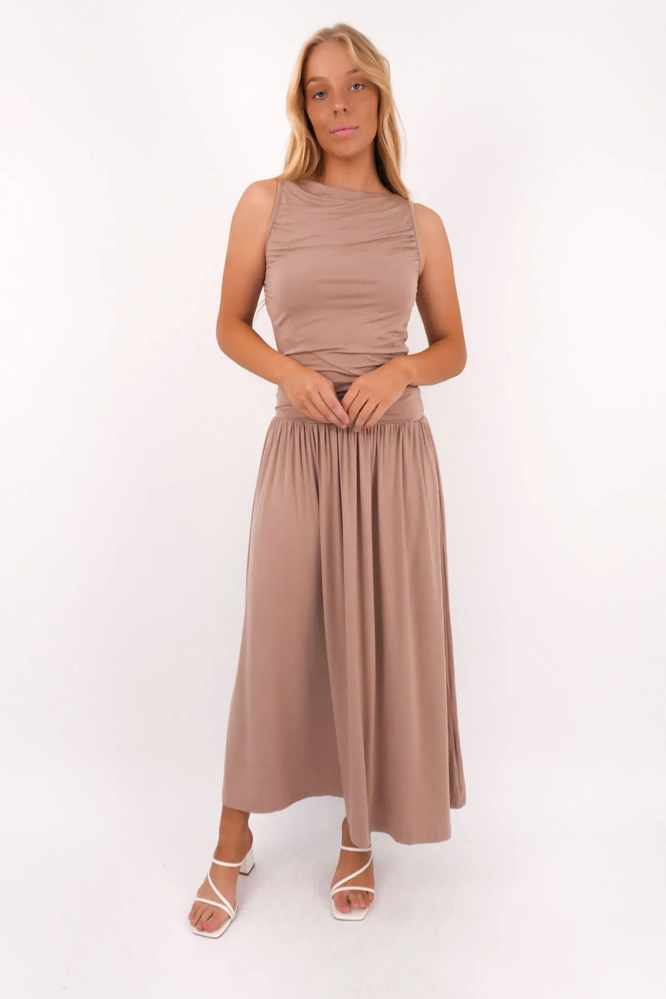 Fresh Glow Bairn Maxi Dress Mocha