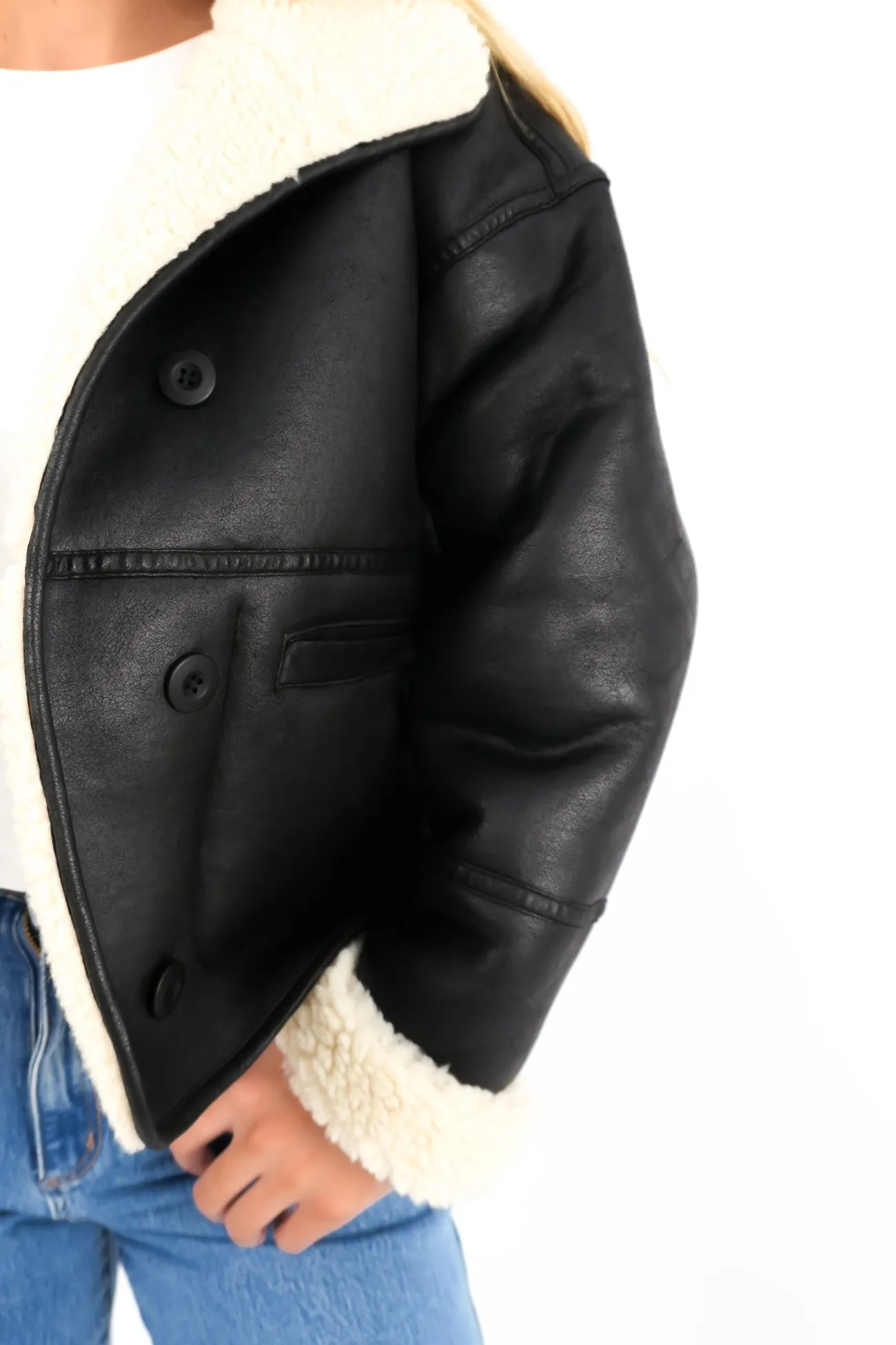 Dry Fast Functional Look Faux Shearling Jacket Black