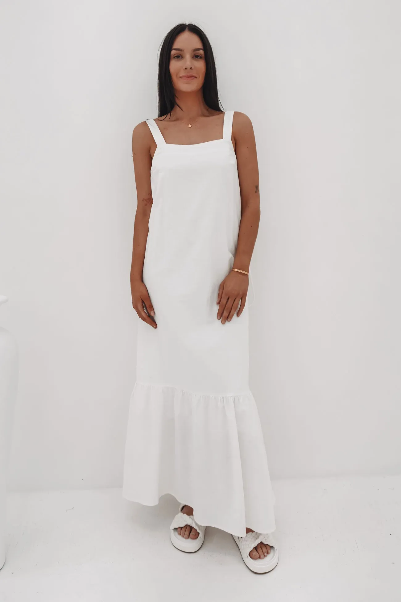 Feminine Design Willa Maxi Dress White