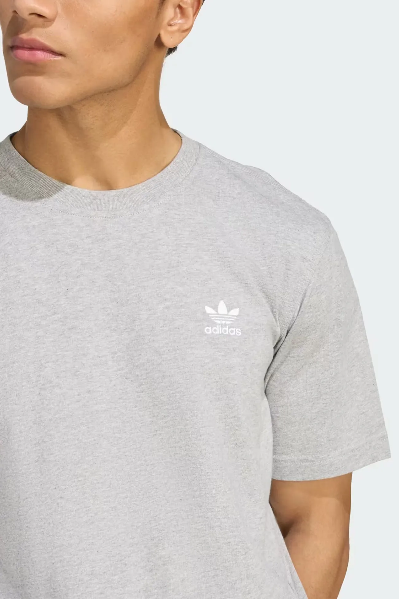 Trefoil Essential Tee Medium Grey Heather Stretchable Knit
