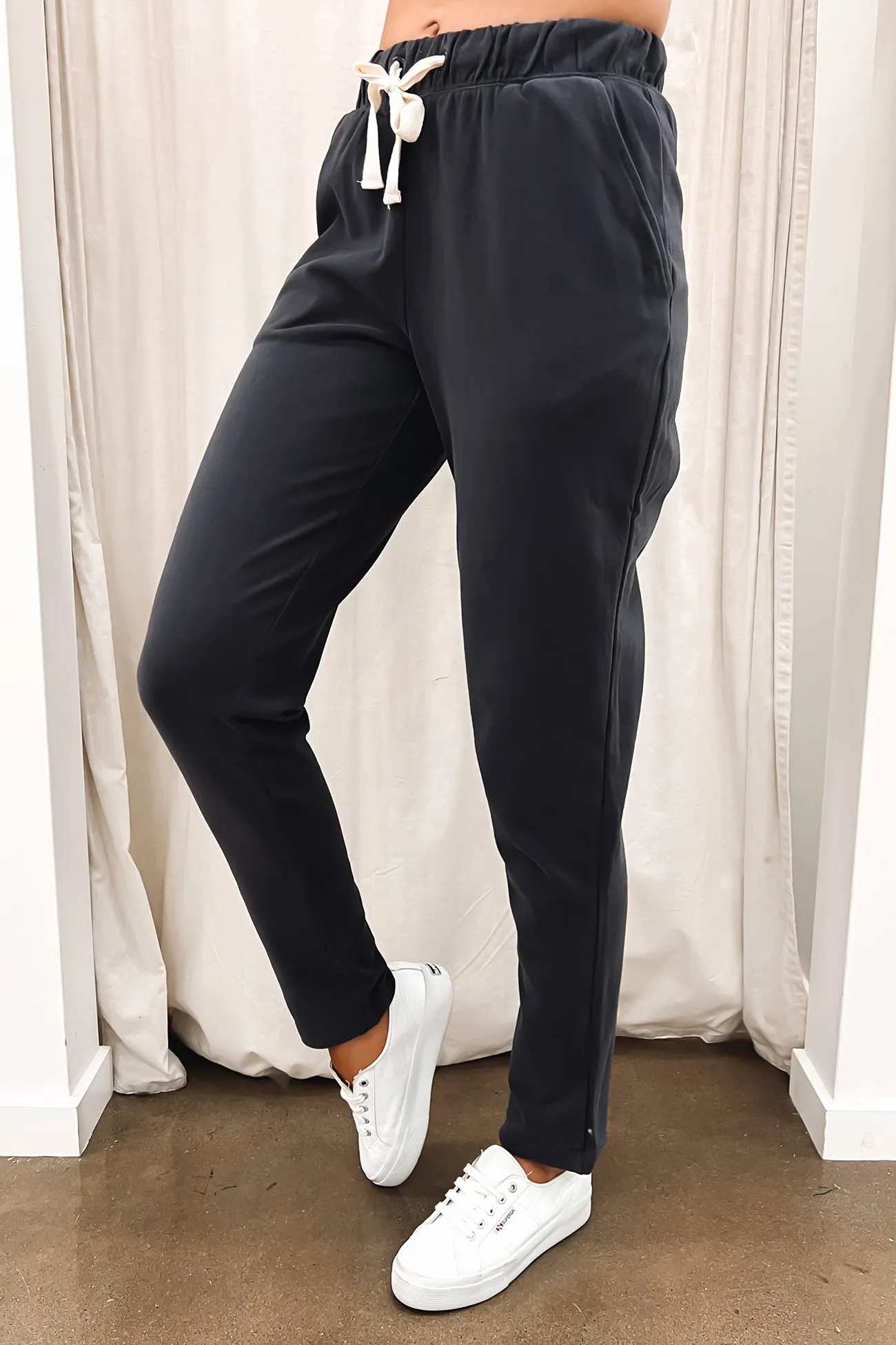Monday Pant Coal Bootcut shape