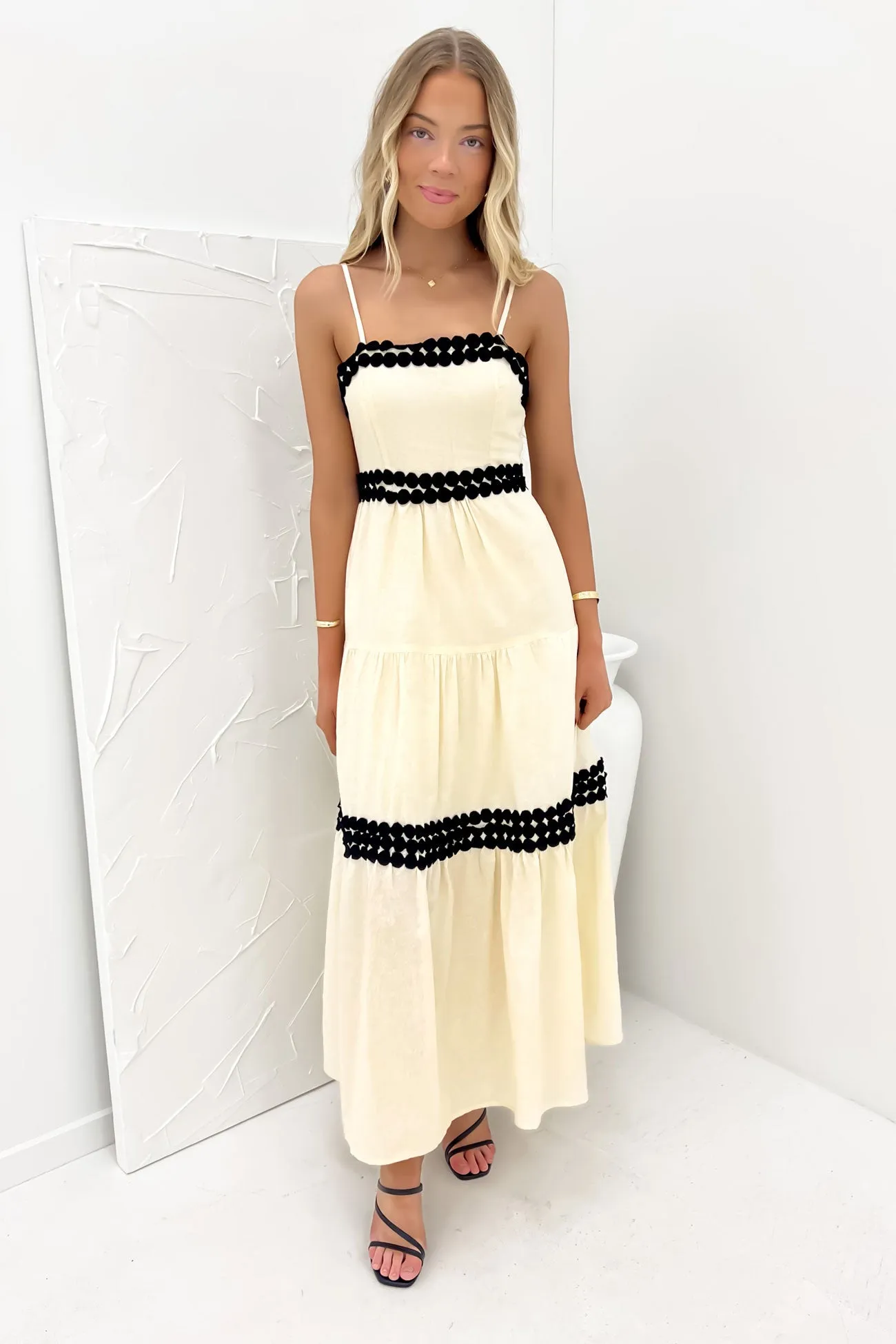 Timeless Design Contemporary Look Aisley Midi Dress Cream