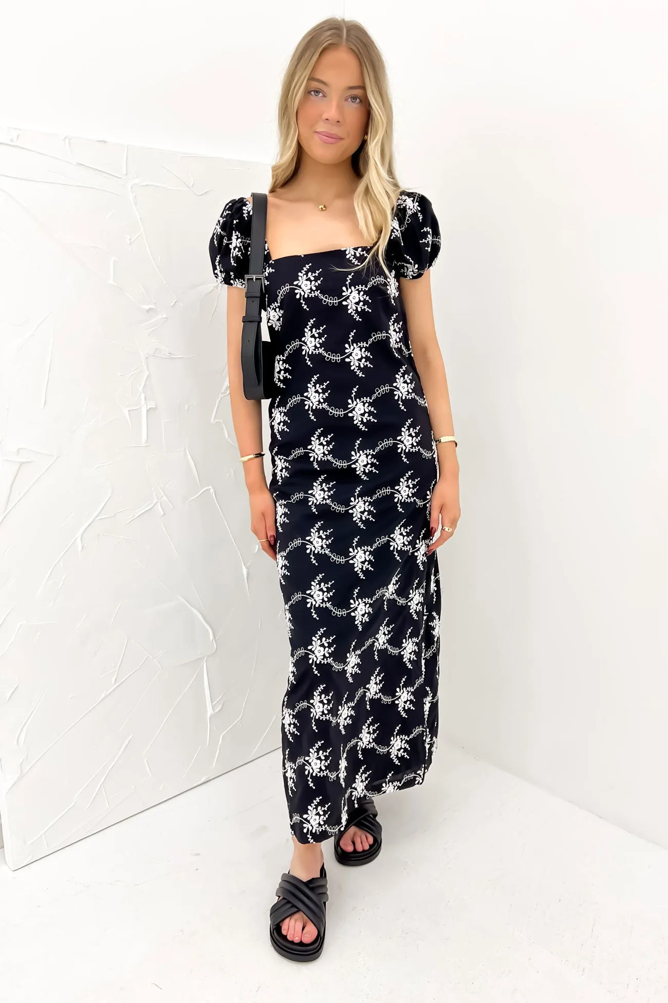Tasman Maxi Dress Black Seasonal piece