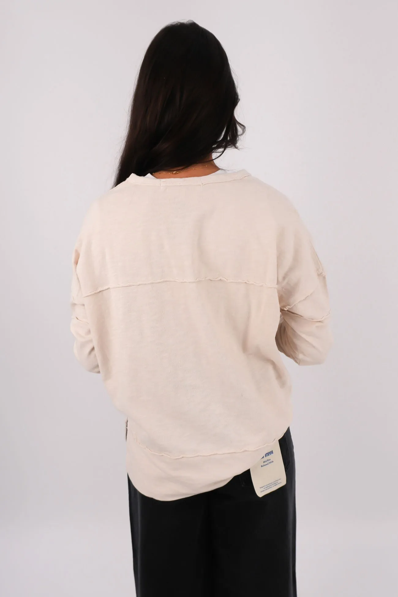 Smart Design ThermoregulatingFabric Throw On Tee Bone