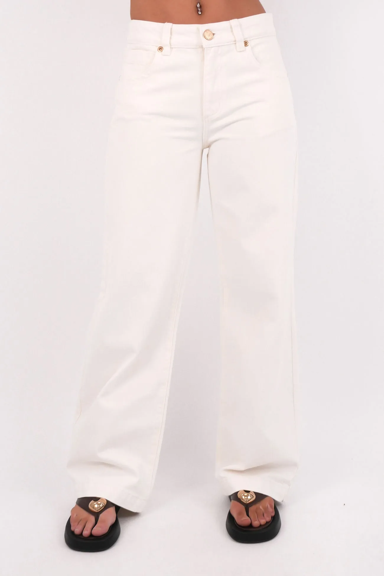 A 95 Baggy Jean White Gold Daily Choice Streetwear Essential