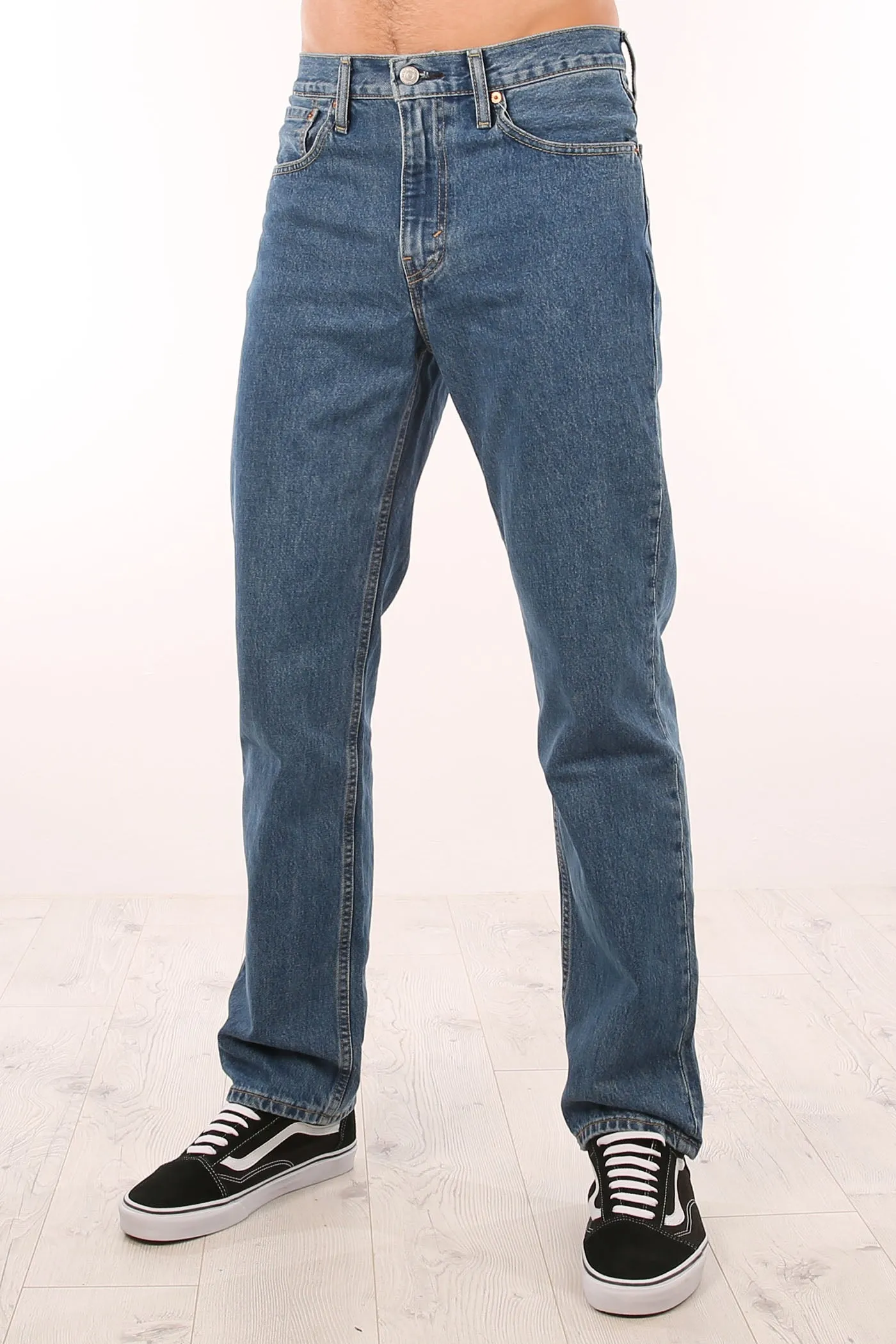 516 Straight Jean Stonewash Fade Resistant Finish