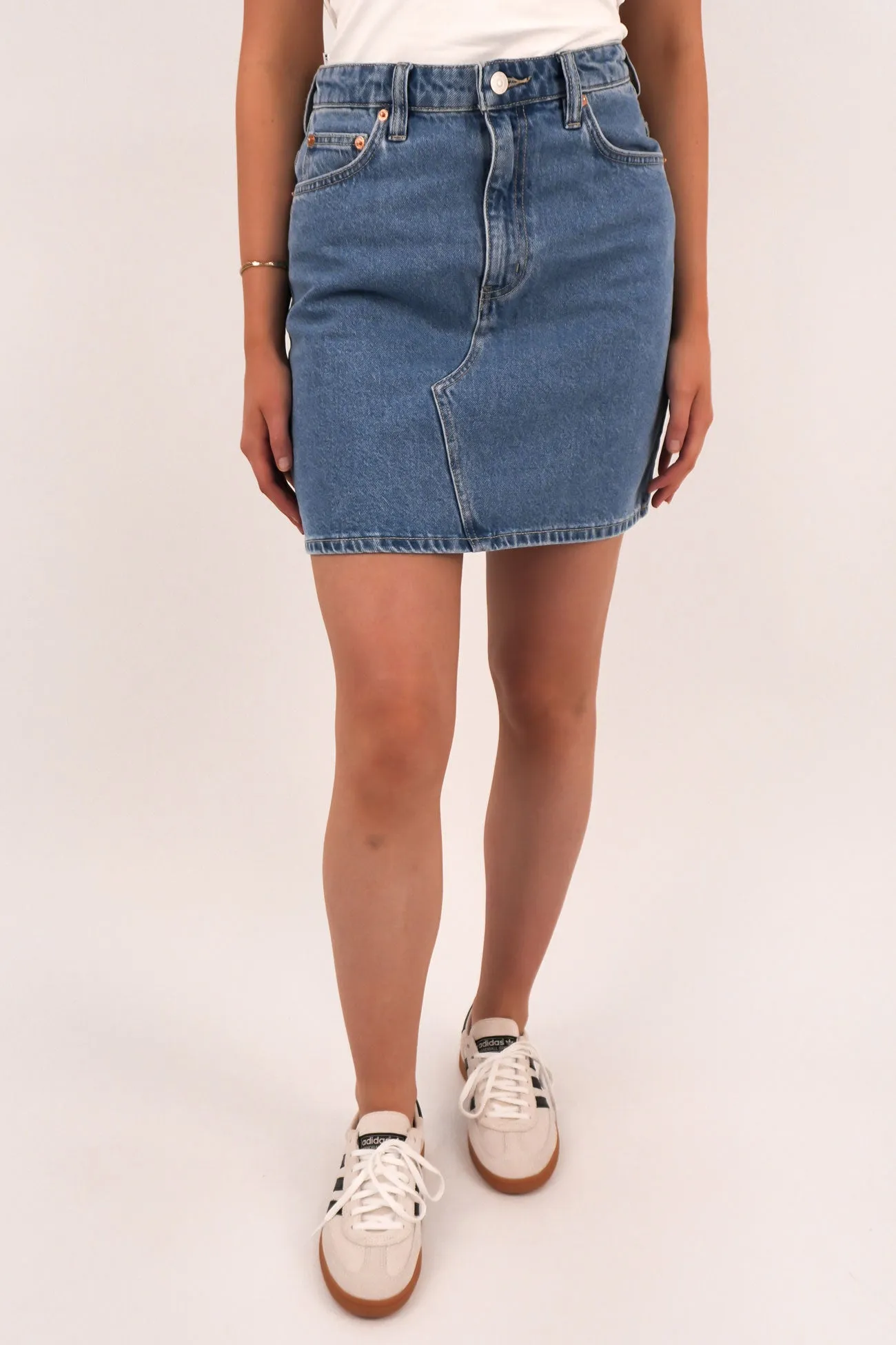 Tapered Cut Hi Girlfriend Skirt Bolt Of Blue
