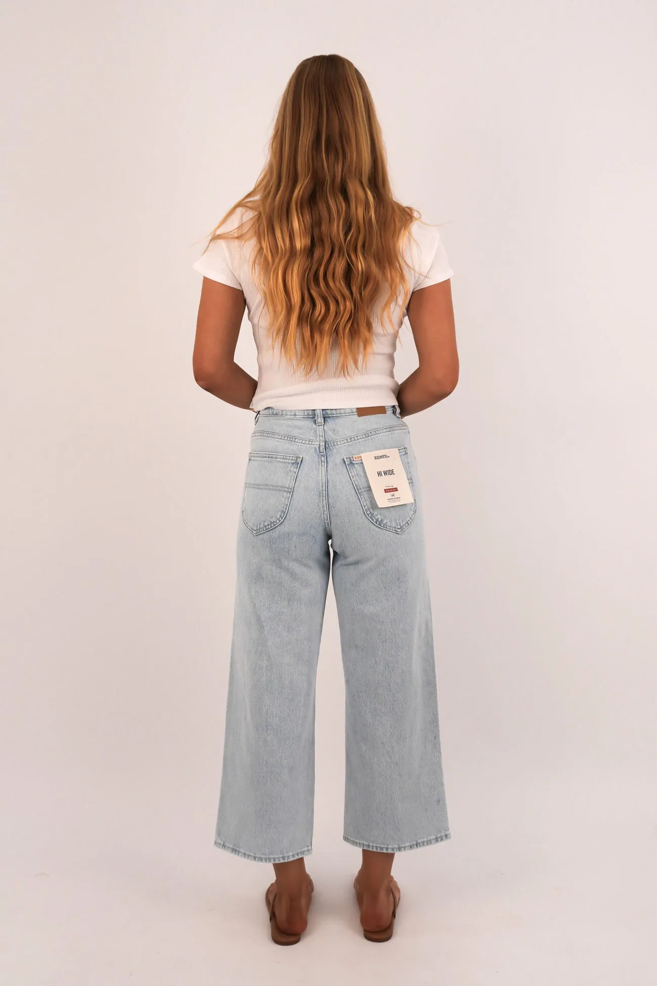 Chill Fit Foundation Wear Hi Wide Crop Jean Mirage Blue