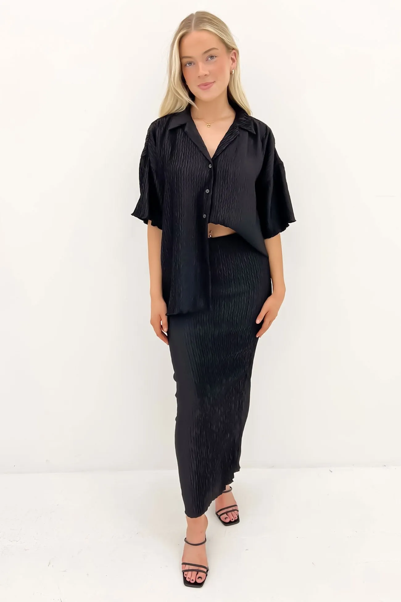 Maxinne Maxi Skirt Black Satin feel Simple Fashion