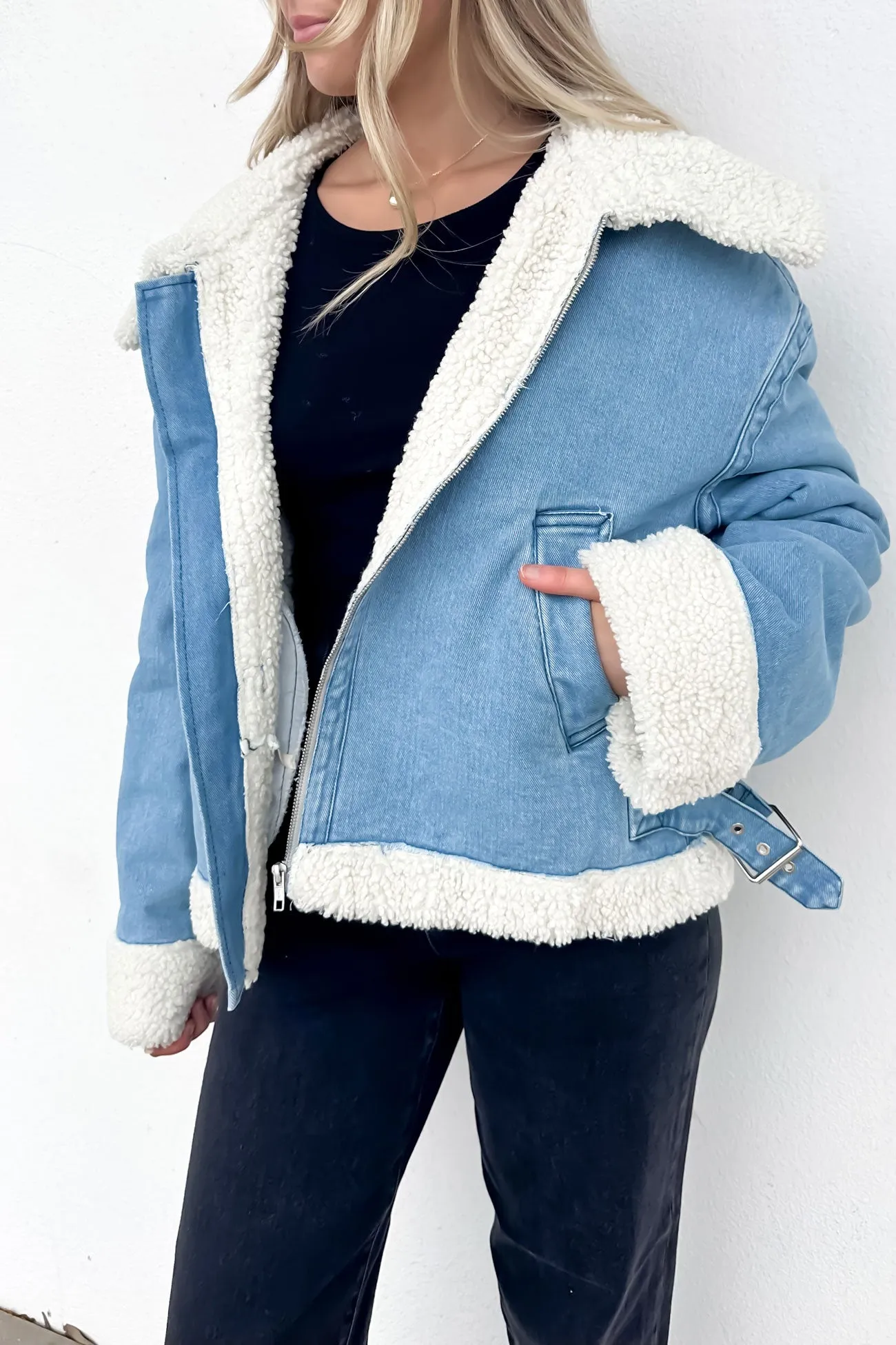 Temperature Regulating Fill Compact Packable Feature Izzy Denim Sherpa Jacket Blue