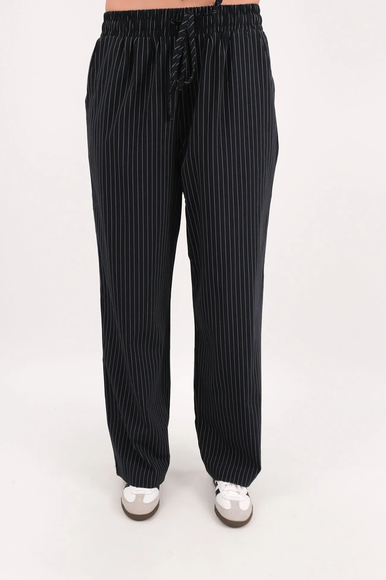 Casual Chic Multi Pocket System Jackson Pant Navy Pinstripe
