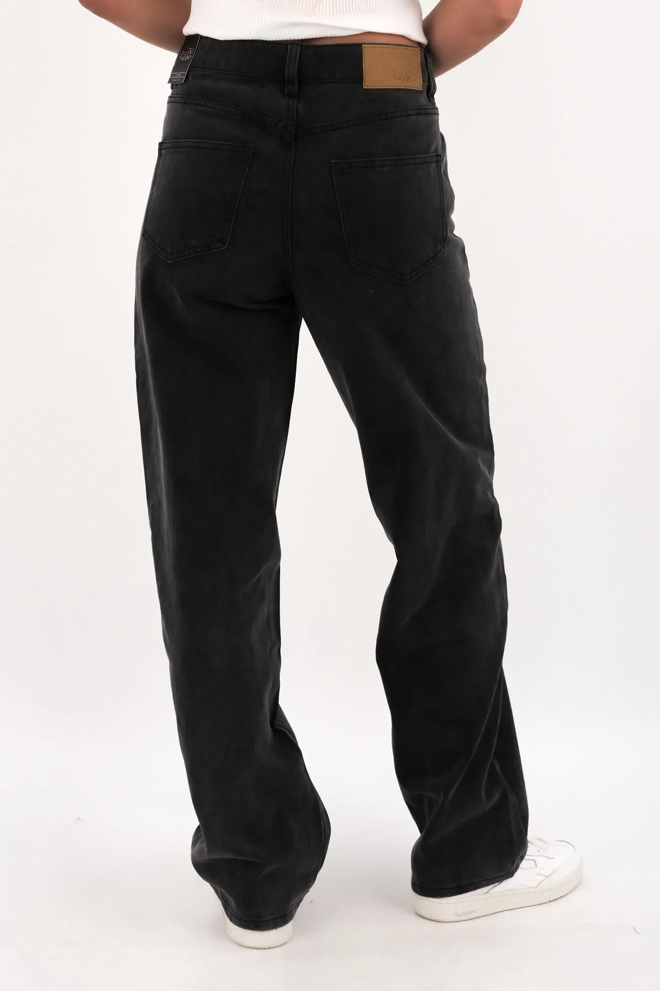 Jade Baggy Jean Washed Black Versatile Relaxed Style