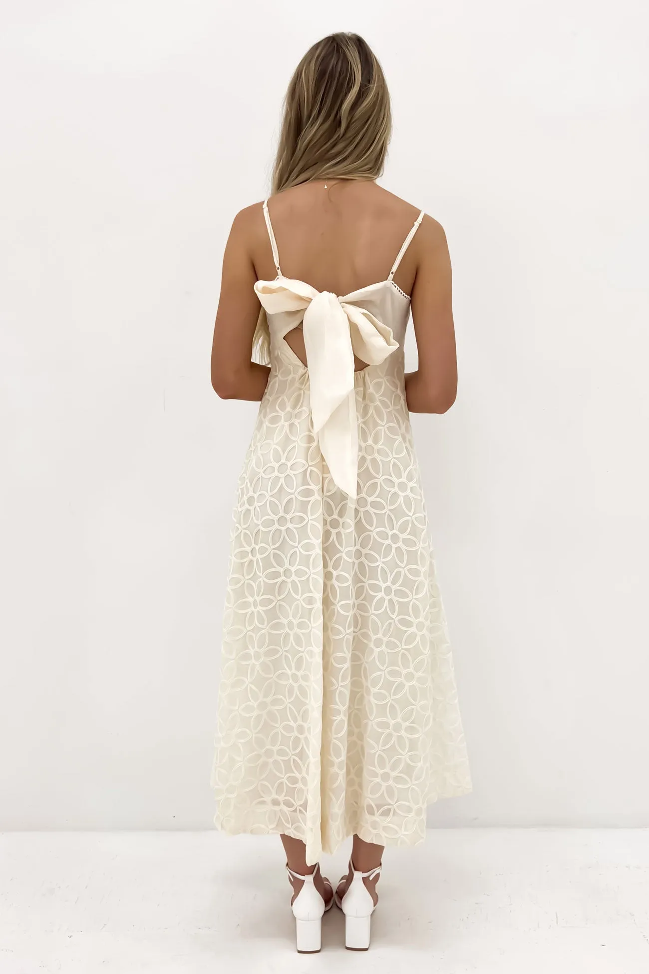 Edgy vibes Jaime Midi Dress Cream