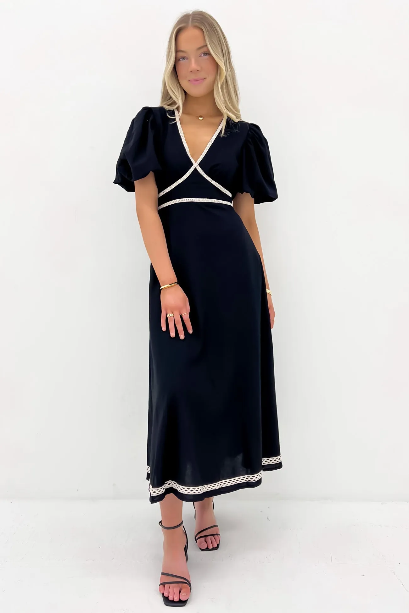 Jasmin Midi Dress Black Travel Essential