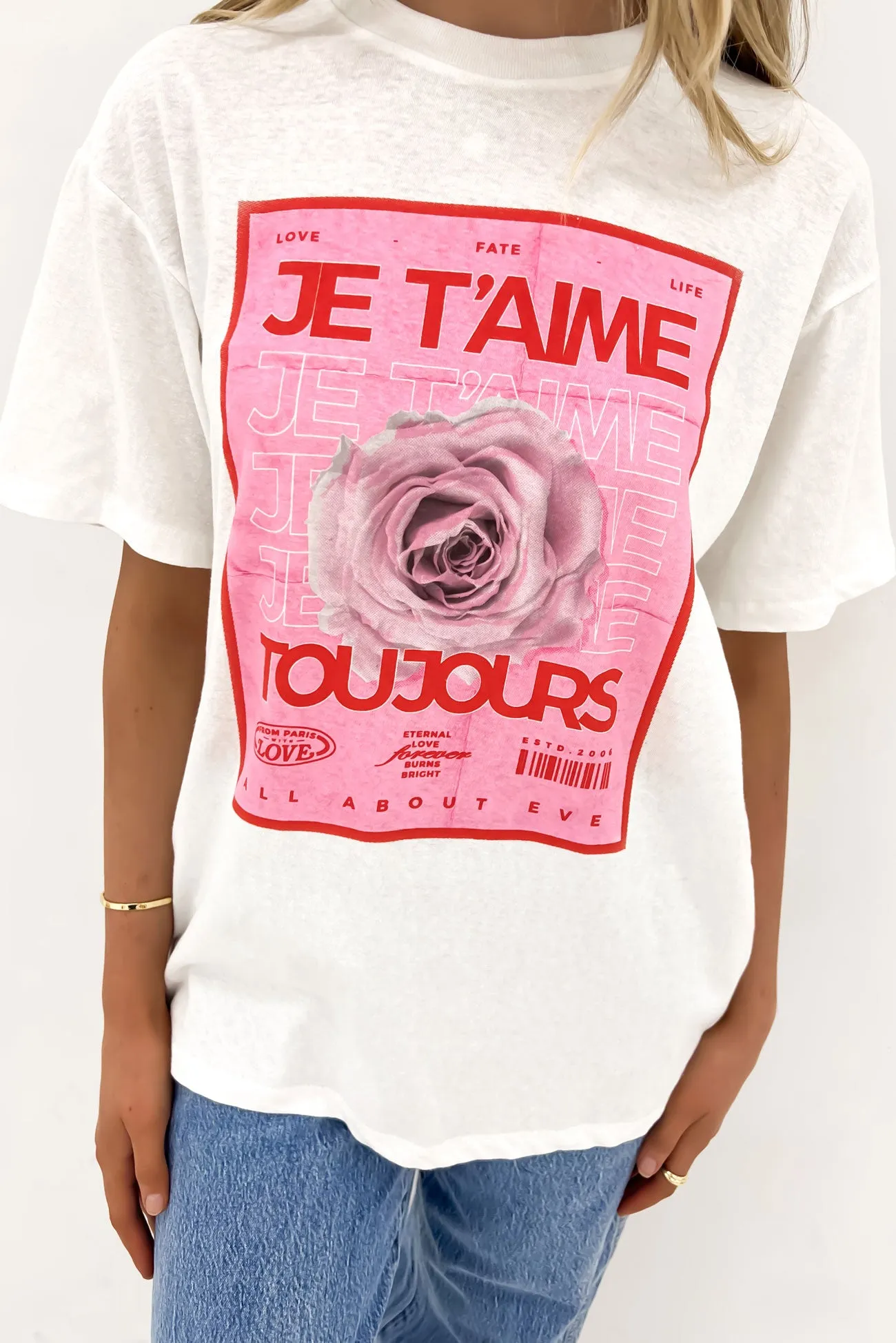 Je T'aime Oversized Tee Vintage White Indoor Comfort Street Outfit