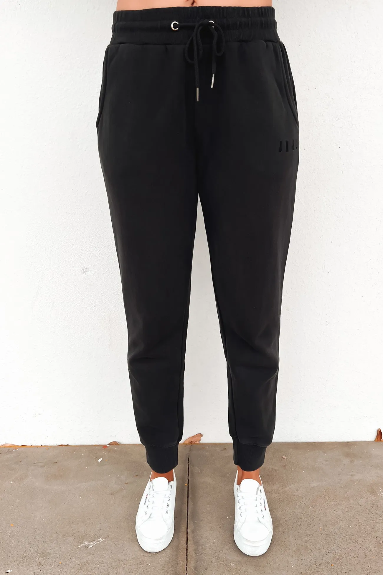 Yoga Ready JNJL Essential Track Pant Washed Black