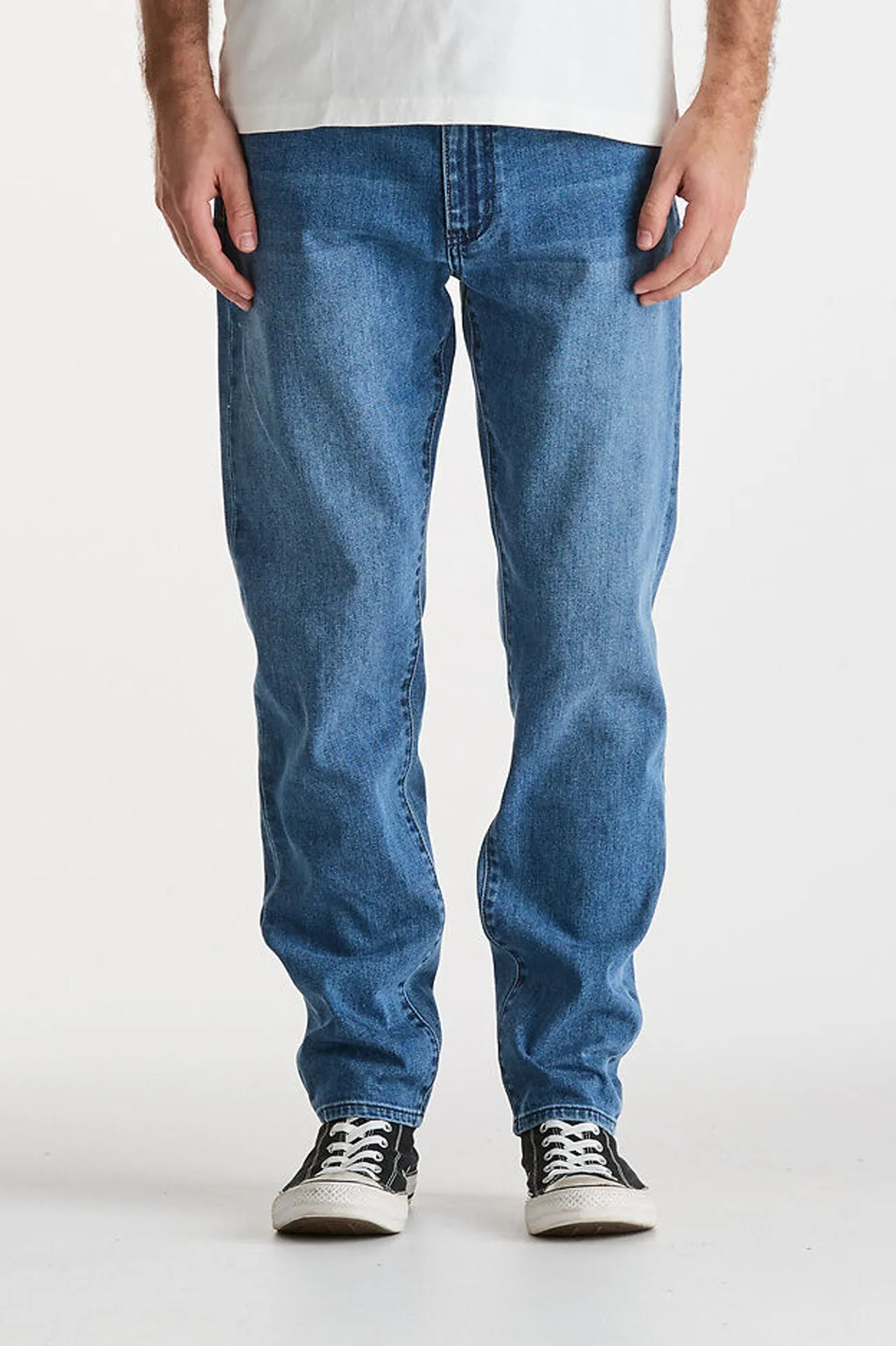 Minimalist Style Festival Outfit Loose R4 Taper Jean Indigo Lounge