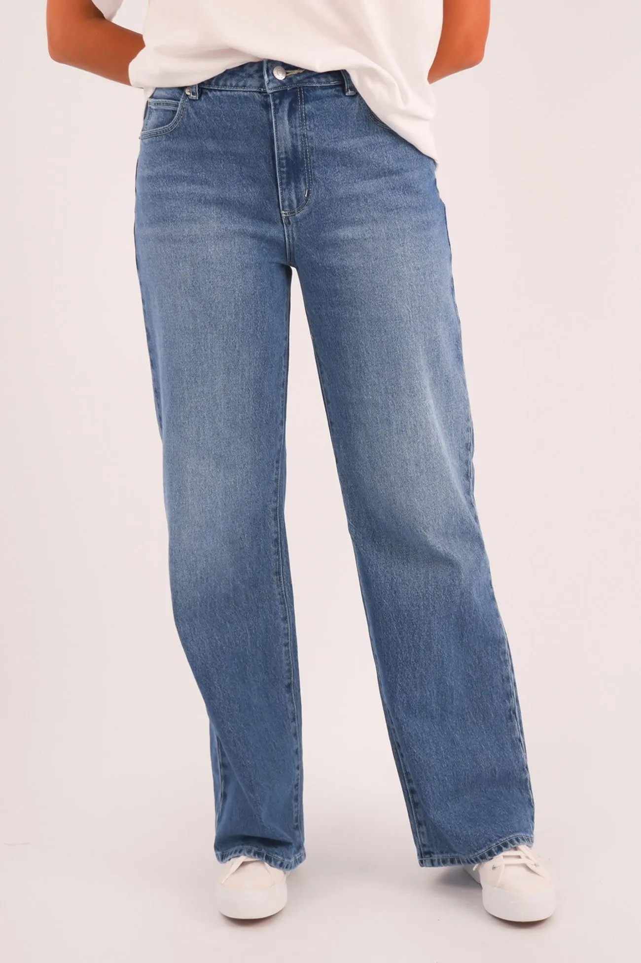 Loose Textured Travel Outfit Adjustable Belt Loops Kate Baggy Jean True Blue