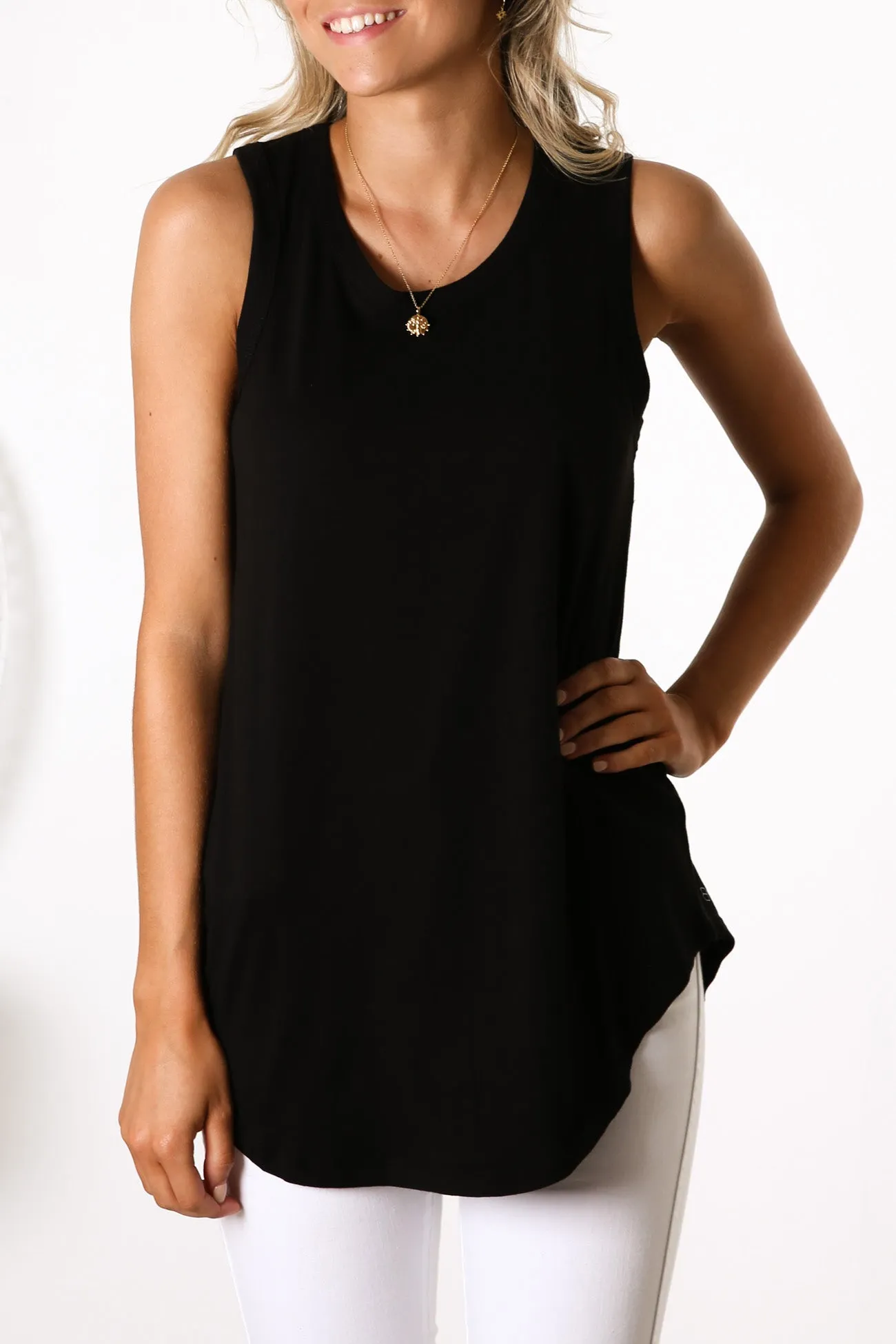 Keira Tank Black MultiPocket Design conductive