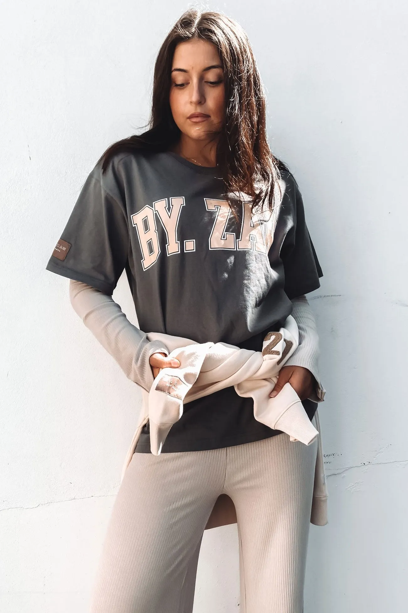 Kendall Collegiate Tee Charcoal Light Layer