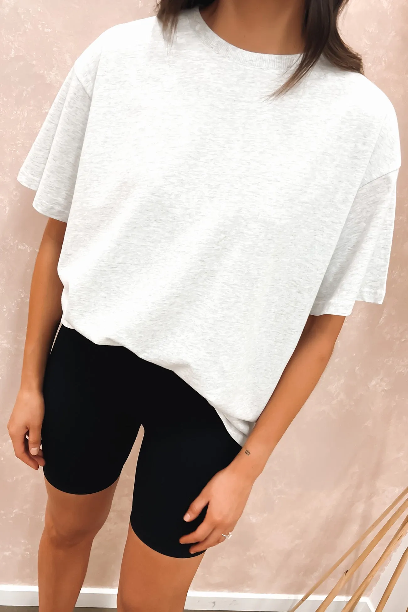 Koa Oversized Tee Snow Marle Fashion-Forward Fit Sleek Fit