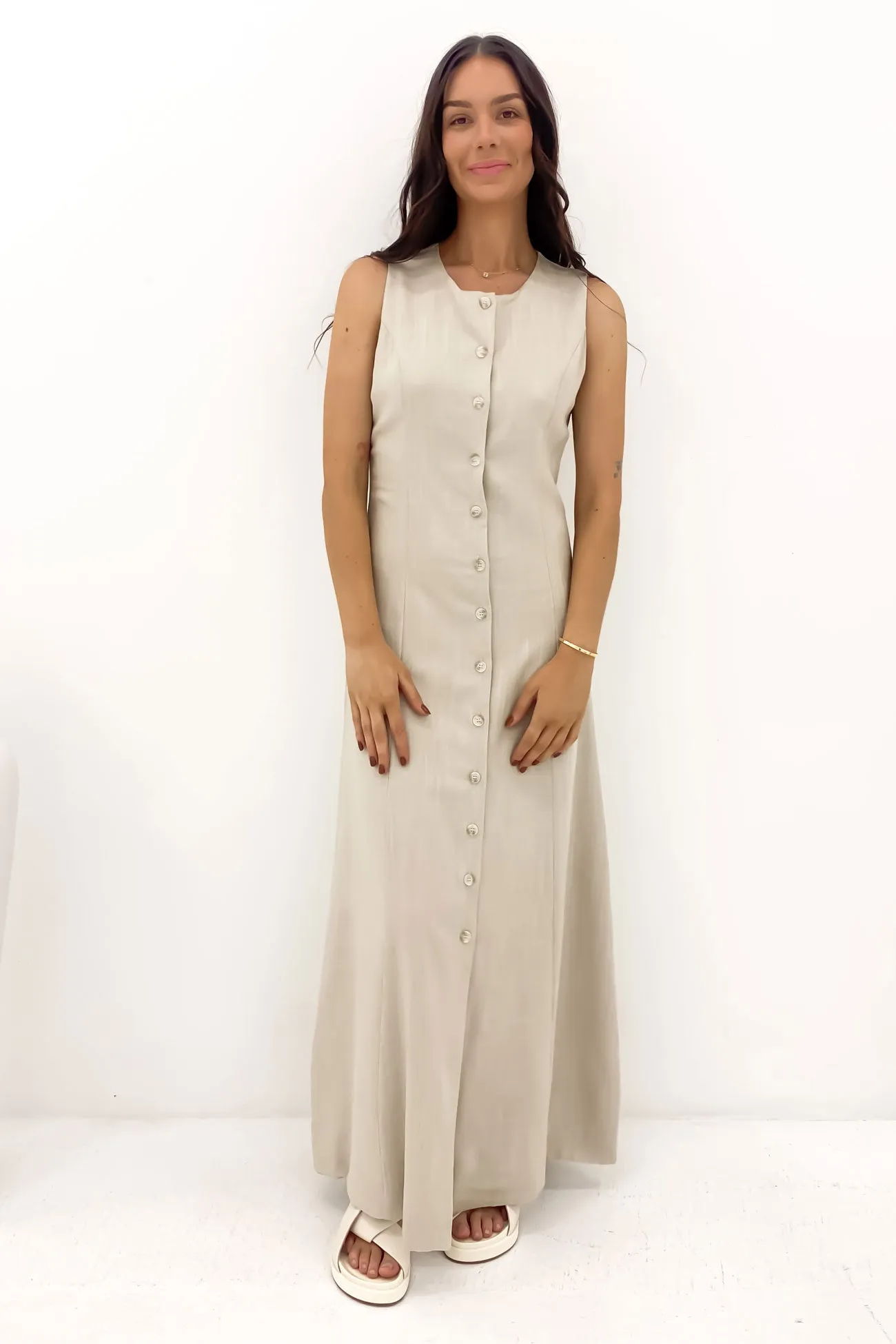 Lounge Comfort Tailored Elegance Laurel Maxi Dress Oatmeal