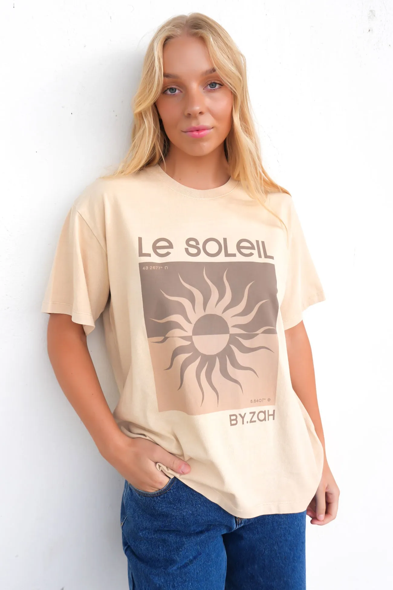 Le Soleil Tee Beige Layered Style