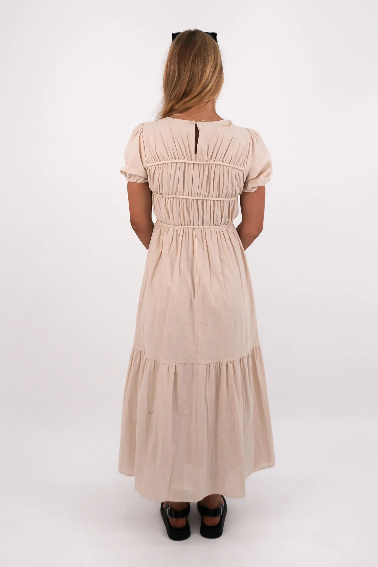 Elodie Maxi Dress Beige Silky Shape Modern Motion