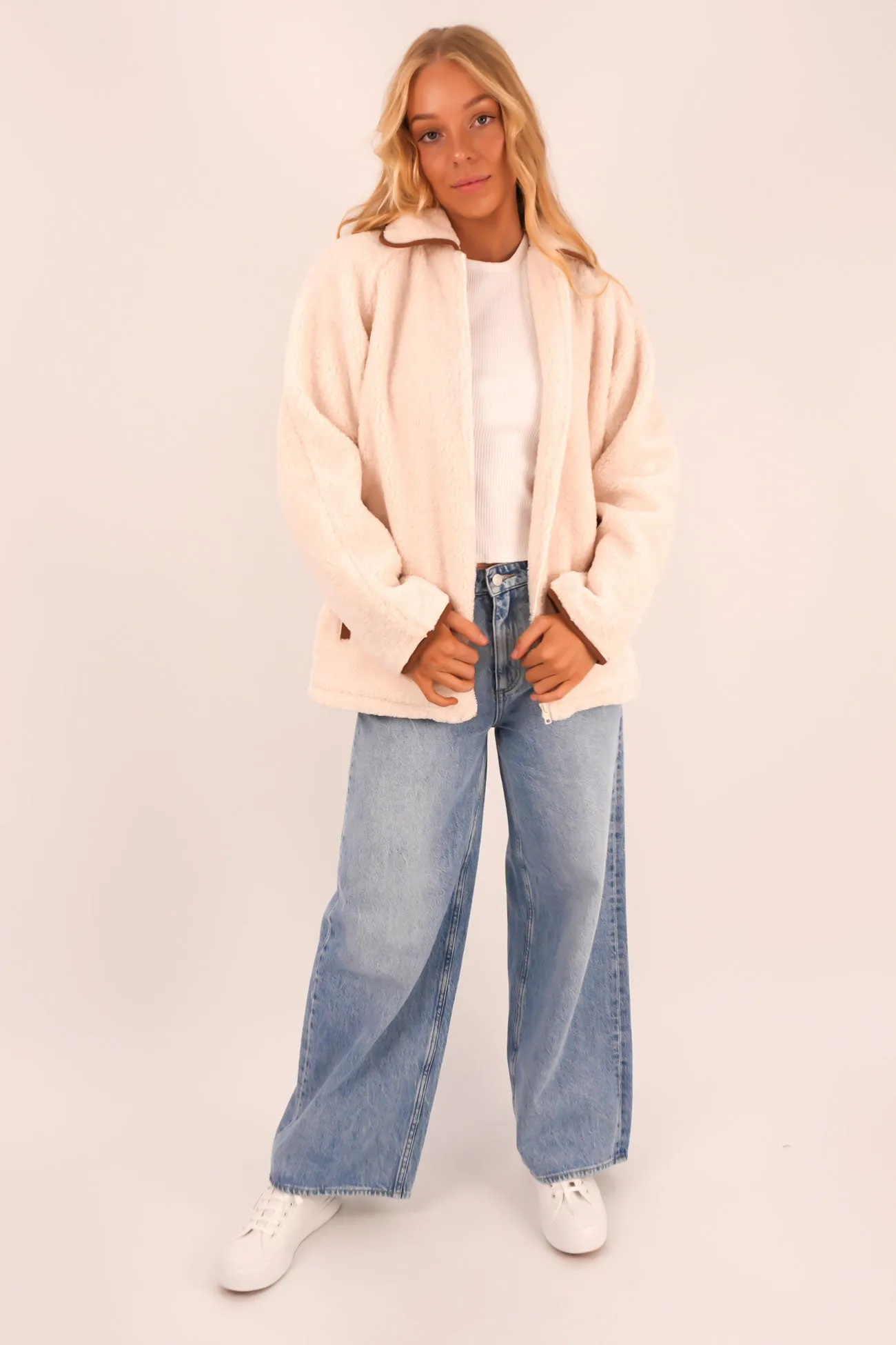 Canvas Make Snowy Sherpa Jacket Vintage White