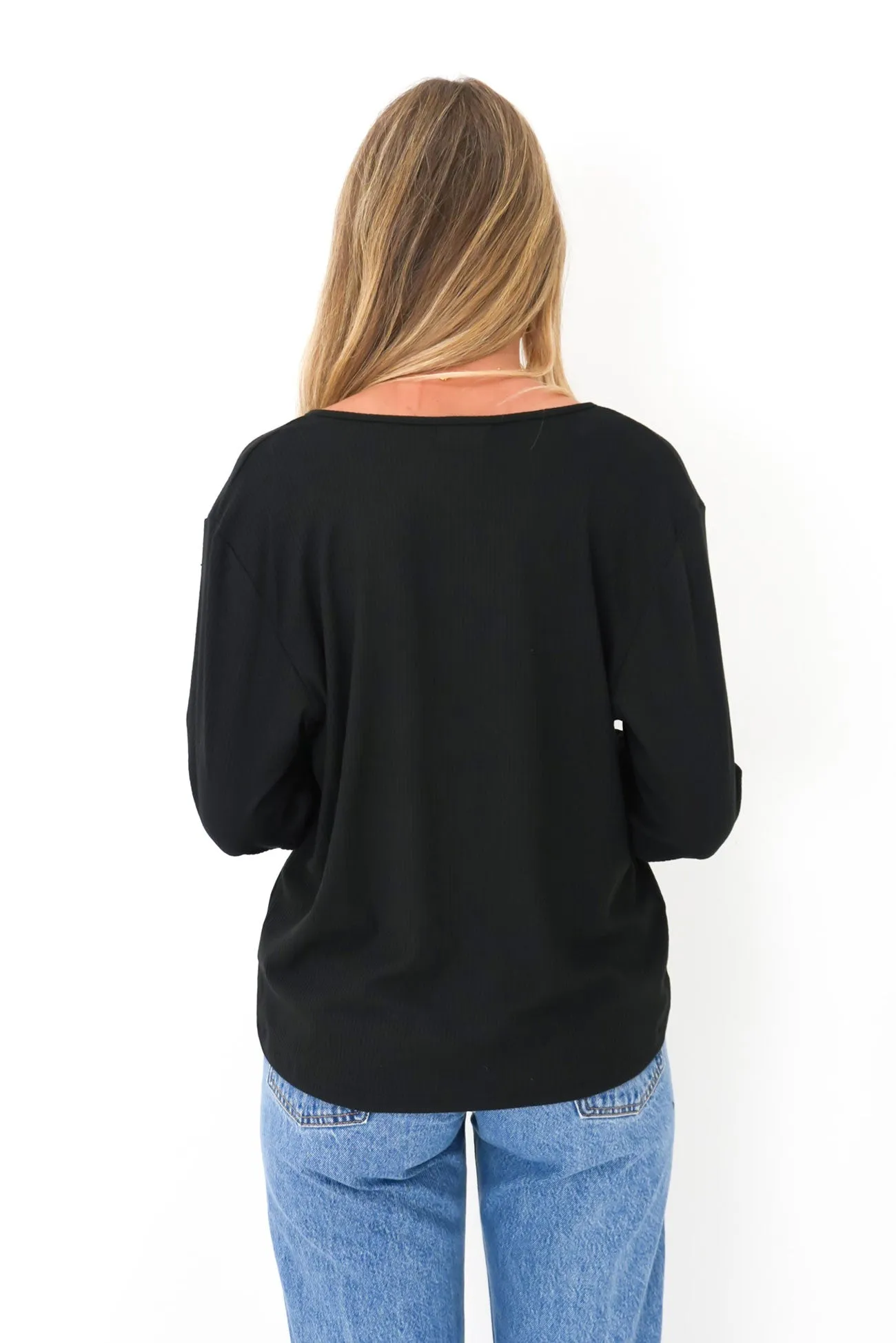 Lucca Long Sleeve Black Beverage