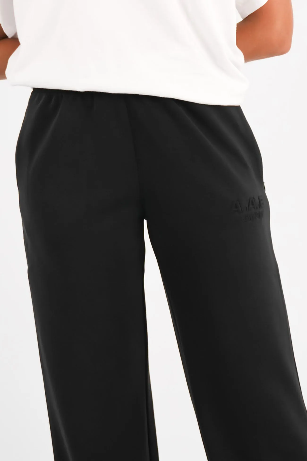 Luxe Active Pant Black Breathable Weave Fabric Quick Access Pockets