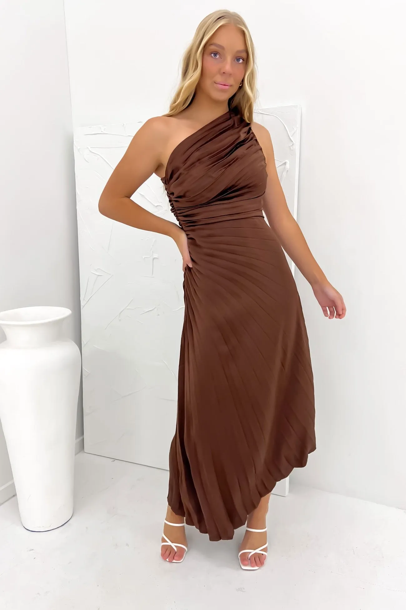 Casual Core Neutral Layer Caralee Midi Dress Chocolate