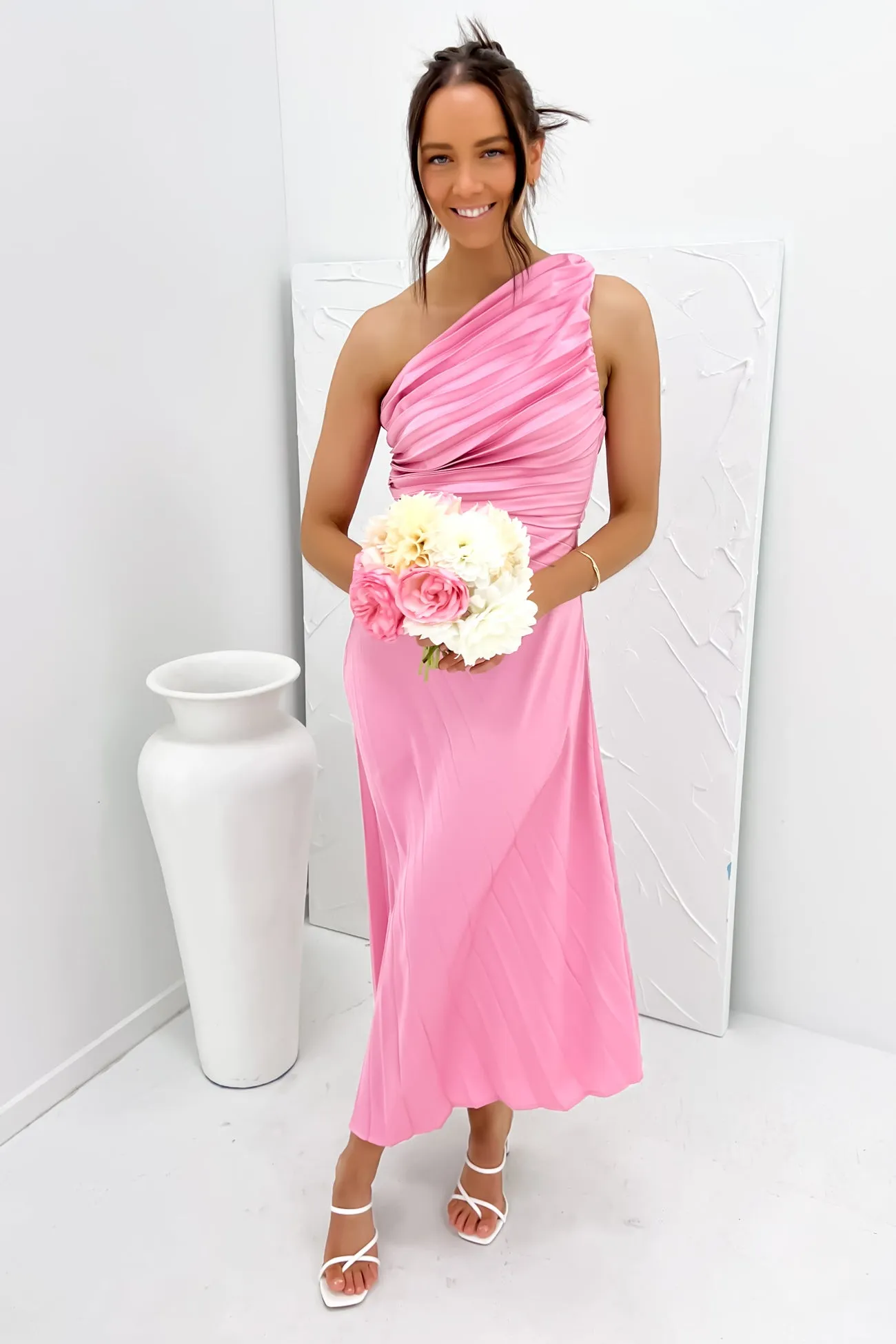 Hook-And-Eye Caralee Midi Dress Pink