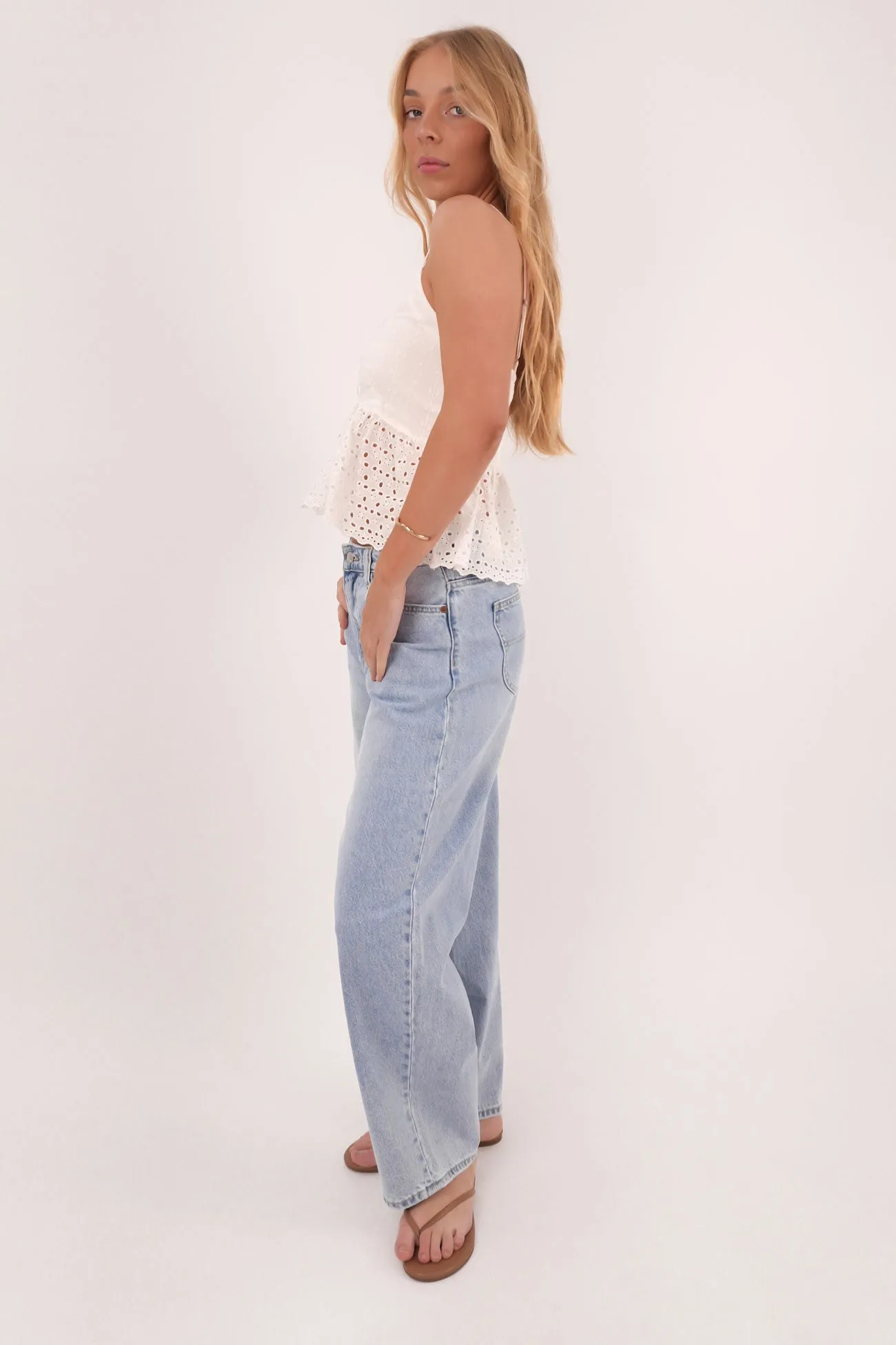 Mid Barrel Jean Brightside Fade Petite Basic Outfit Base Layer
