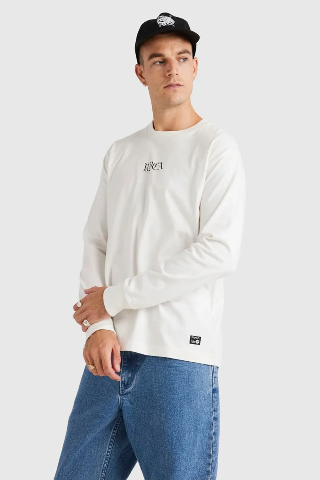 Group gift Benj Long Sleeve Tee Salt