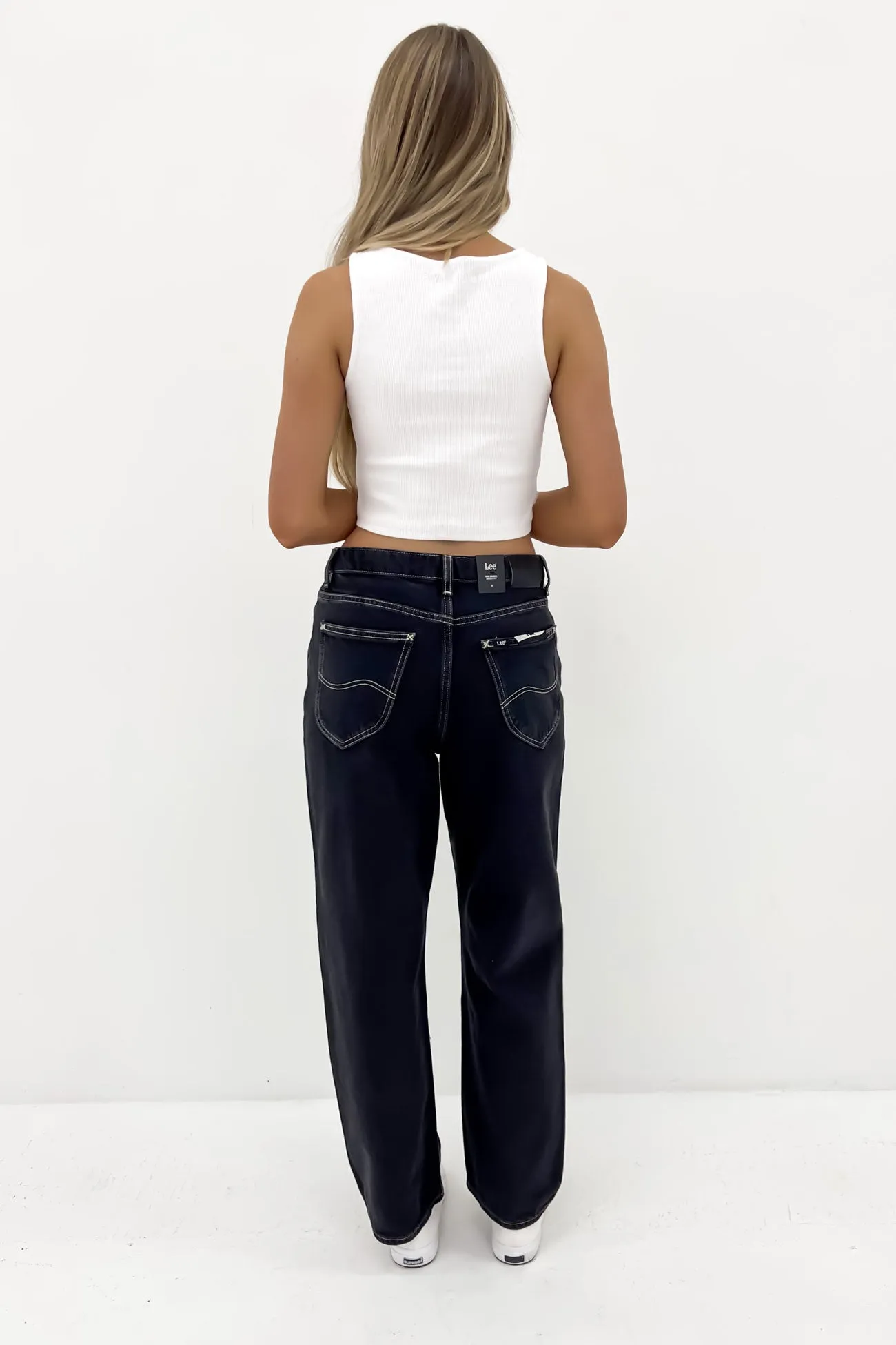 Mid Baggy Jean Throwback Black Petite clean look