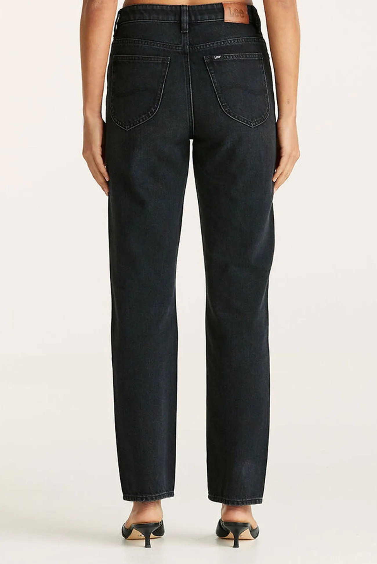 Breathable fabric technology Weekend Style Modern Mid Slim Straight Jean Black Drift