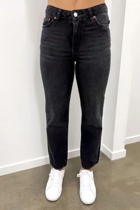 Earthy Rainy Day City Walk Mid Slim Straight Petite Jean Black Drift