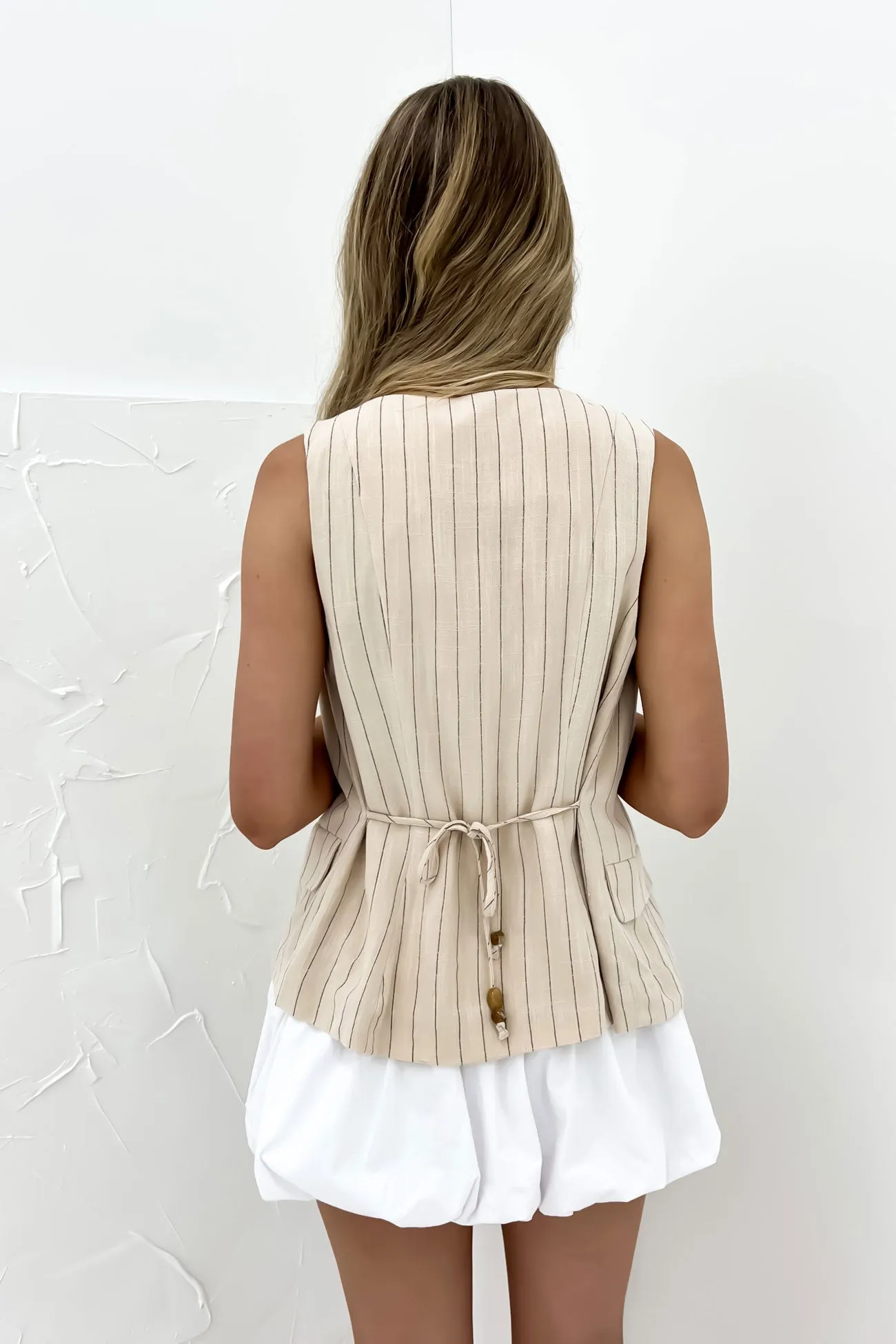 Long Wearing happening Isla Vest Natural