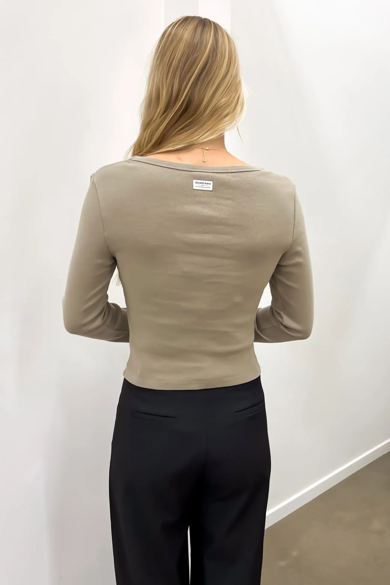 Zip - up Influencer 90s Icon Long Sleeve Scoop Neck Dusty Olive