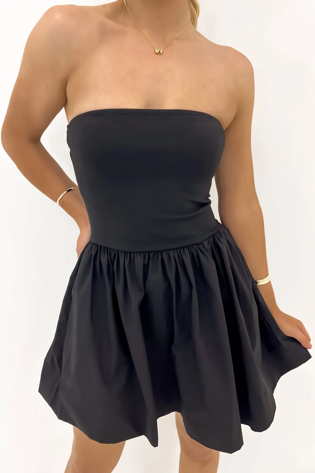 Hanna Mini Dress Black Sophisticated Touch Sage Glow