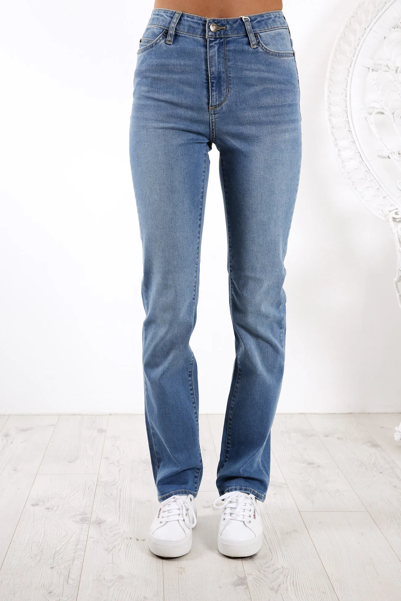 Laser Cut Edges Classic Mid Straight Jean Washed Indigo