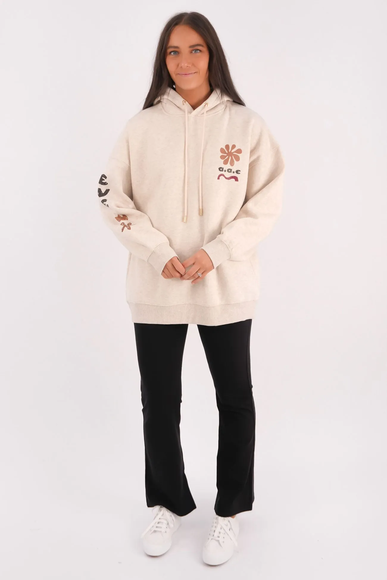 Elements Oversized Hoodie Oat Daily Look