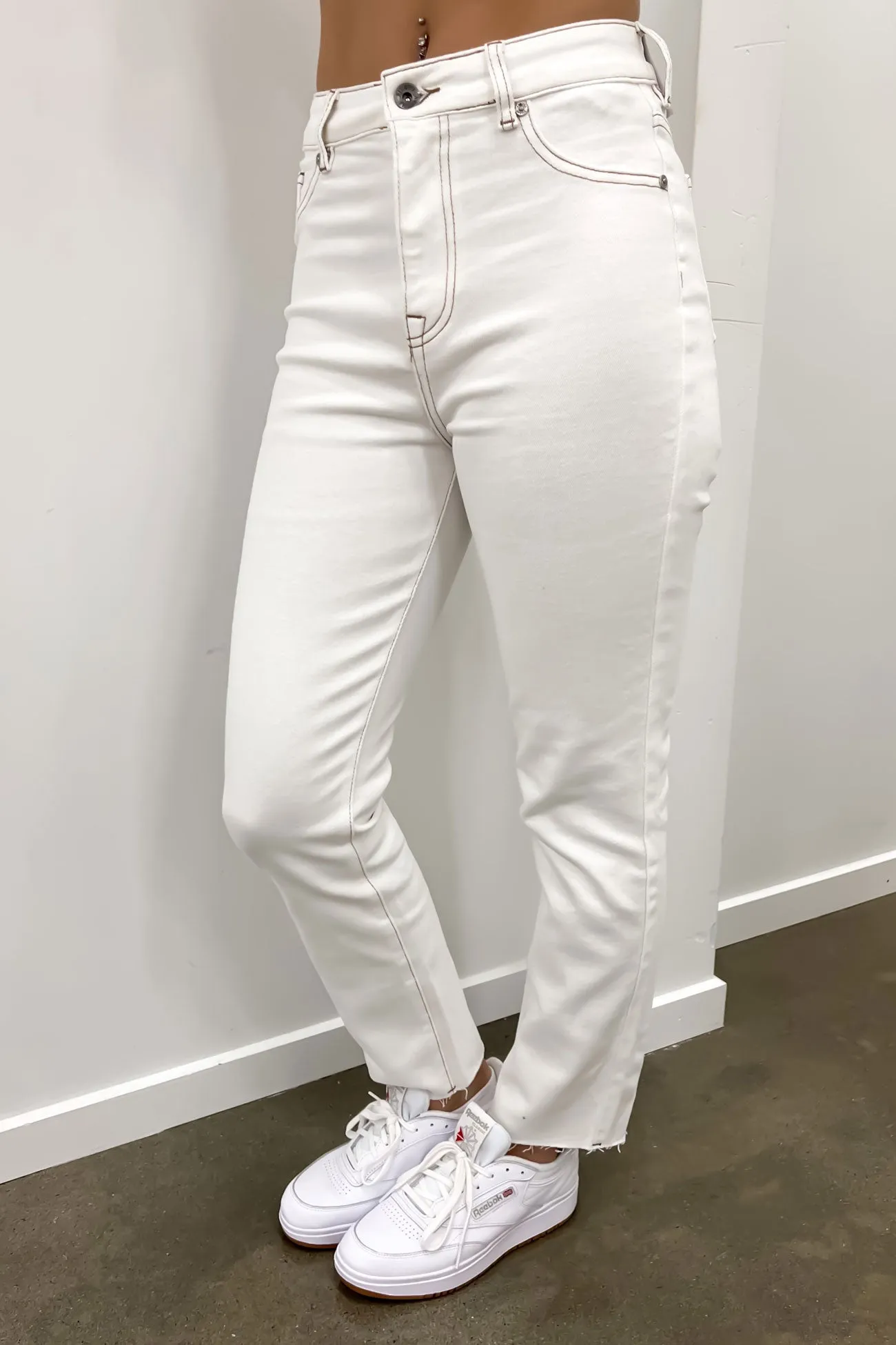 Monica Mom Comfort Jean Vintage White Rugged Construction