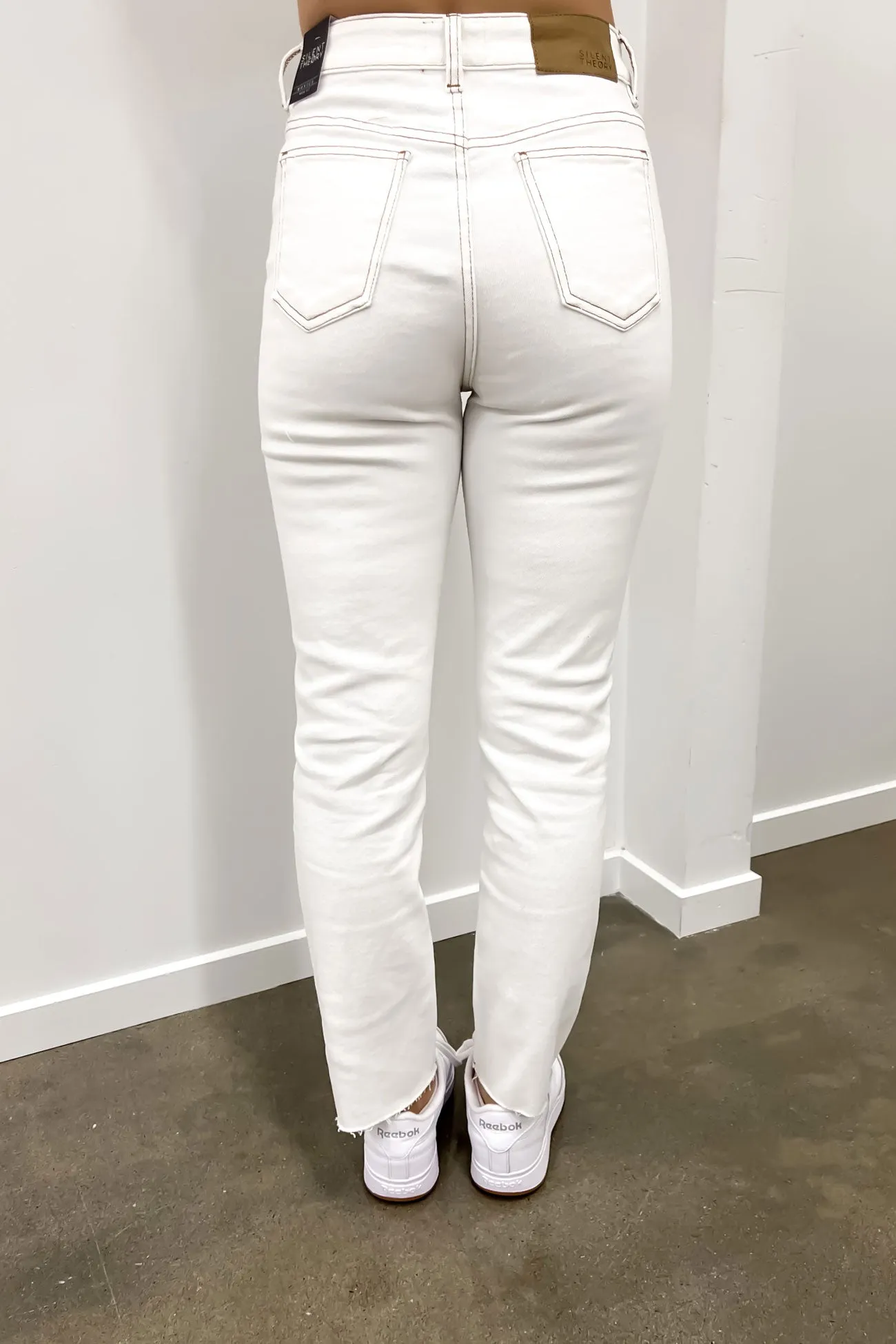 Monica Mom Comfort Jean Vintage White Clean Finish Natural Style